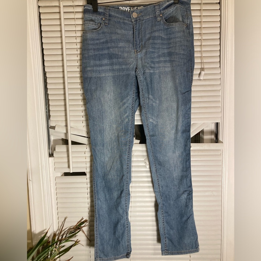 DKNY Jeans 4 lightweight boyfriend straight leg 24-524-1